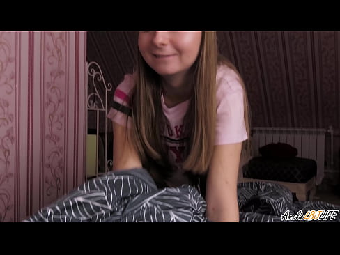 ❤️ La bionda succhia profondamente la sua migliore amica e si fa sborrare in bocca ☑ Video di sessoal it.milf-nut-net.ru ❤️